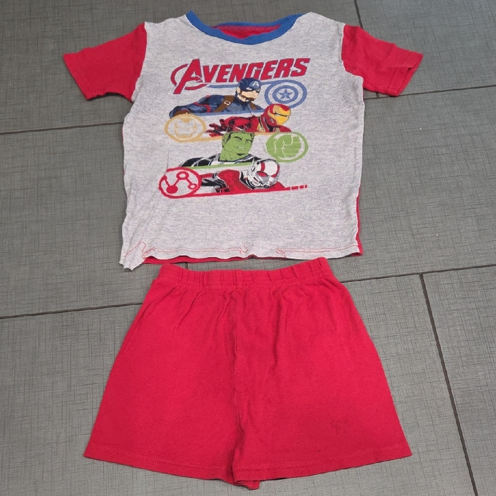 Marvel Avengers Red and Gray Kids Pajama Set